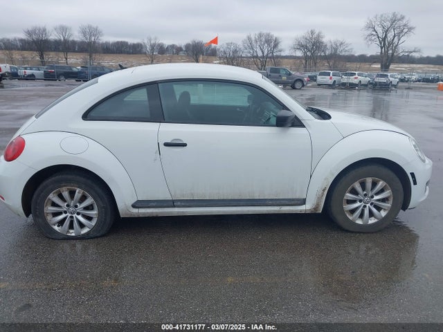 Volkswagen Beetle 1.8t Entry 2014 3VWF17AT9EM646177 Image 13