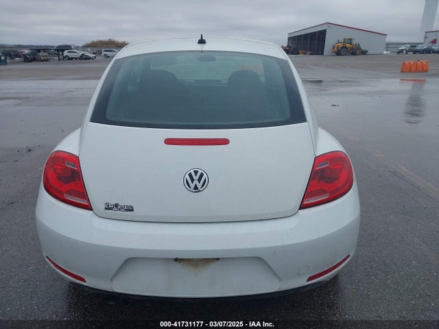 Volkswagen Beetle 1.8t Entry 2014 3VWF17AT9EM646177 Image 16