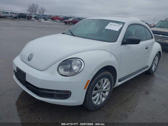 Volkswagen Beetle 1.8t Entry 2014 3VWF17AT9EM646177 Image 2
