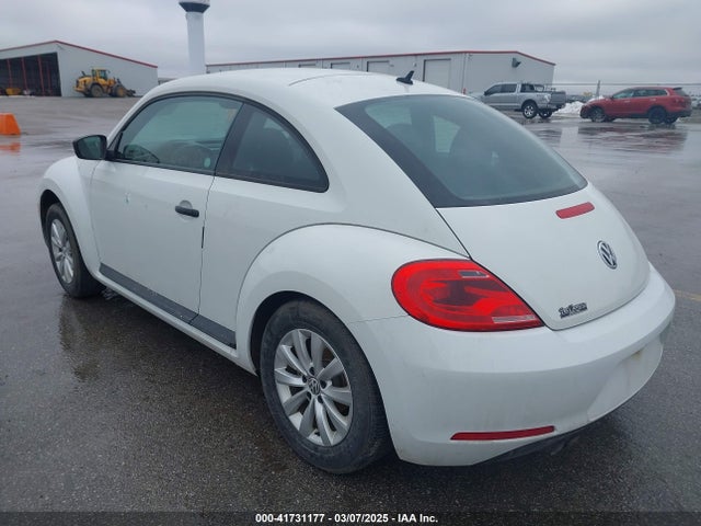 Volkswagen Beetle 1.8t Entry 2014 3VWF17AT9EM646177 Image 3