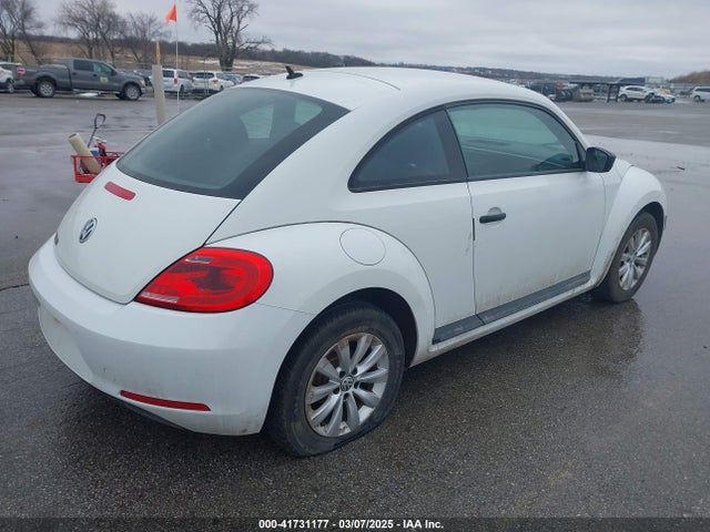 Volkswagen Beetle 1.8t Entry 2014 3VWF17AT9EM646177 Image 4