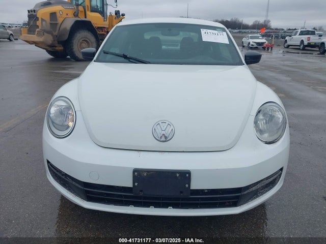 Volkswagen Beetle 1.8t Entry 2014 3VWF17AT9EM646177 Image 6