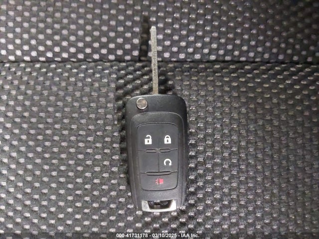 2GNALCEK8G1185878 Chevrolet EQUINOX LT