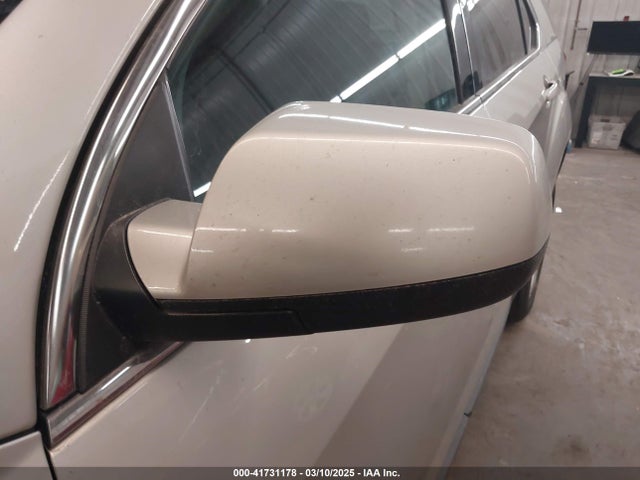 2GNALCEK8G1185878 Chevrolet EQUINOX LT