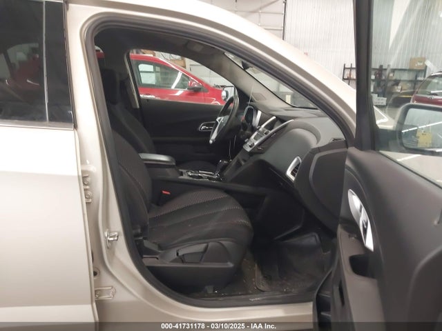 2GNALCEK8G1185878 Chevrolet EQUINOX LT