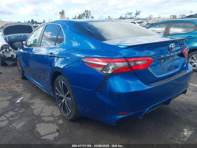 4T1B11HKXJU111484 Toyota CAMRY SE