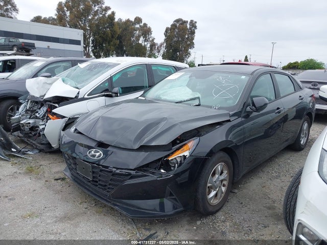 KMHLL4AG8MU071156 Hyundai ELANTRA SE