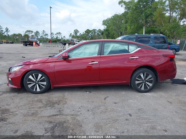 1N4BL4DV9MN370021 Nissan Altima Sv Fwd