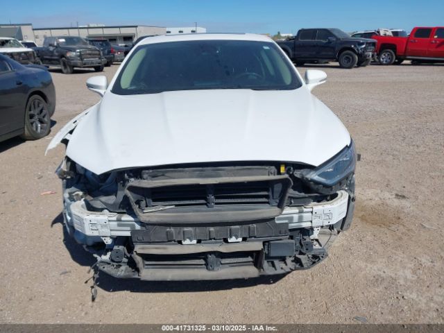 3FA6P0CDXKR138075 Ford FUSION SEL