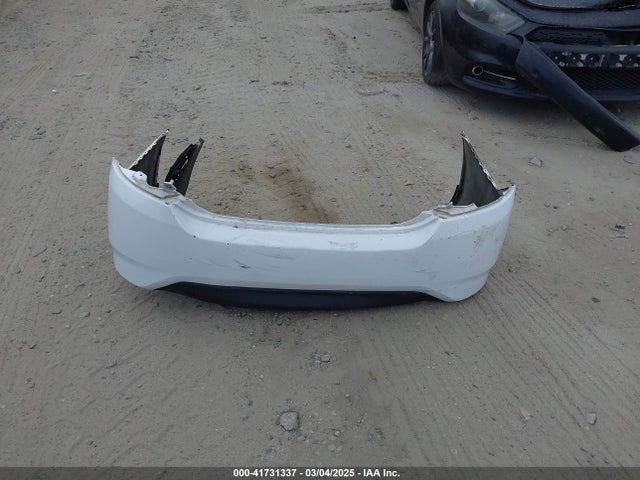 3N1CN7AP8JL857192 Nissan Versa 1.6 S+