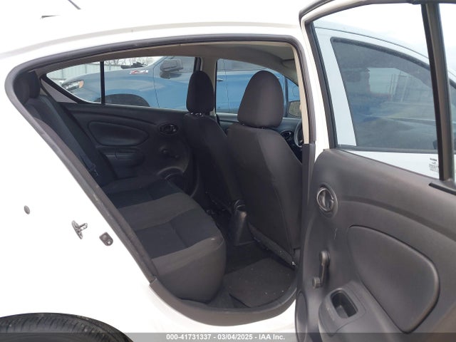 3N1CN7AP8JL857192 Nissan Versa 1.6 S+