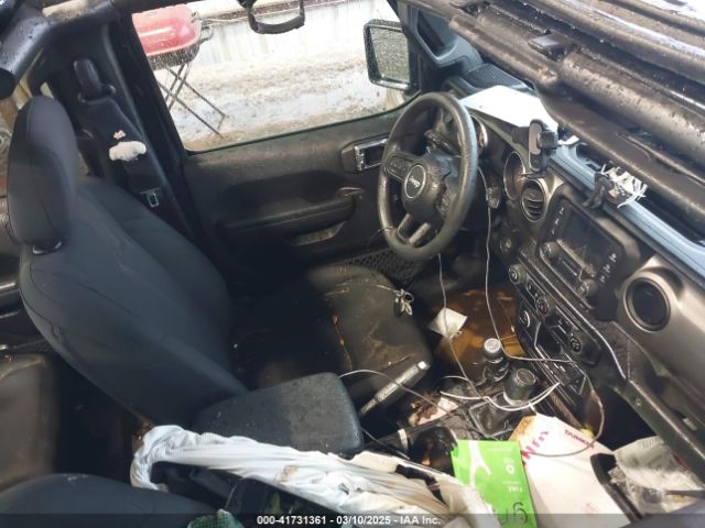1C4HJXDN2MW725181 Jeep Wrangler Unlimited Sport 4x4