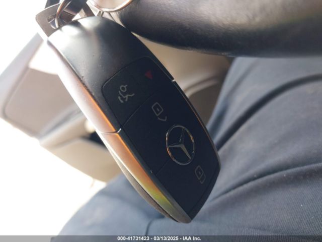 WDD3G4EB6KW020804 Mercedes-Benz A 220