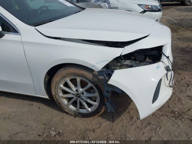 WDD3G4EB6KW020804 Mercedes-Benz A 220