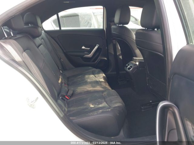 WDD3G4EB6KW020804 Mercedes-Benz A 220
