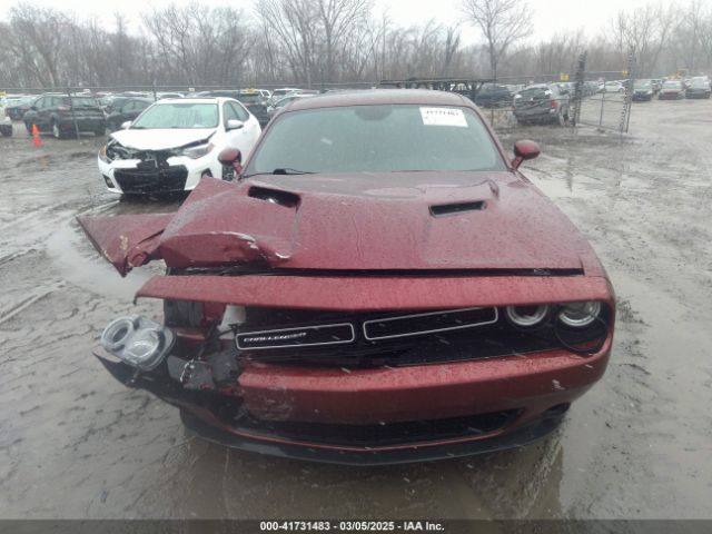 2C3CDZAG8KH687717 Dodge Challenger Sxt