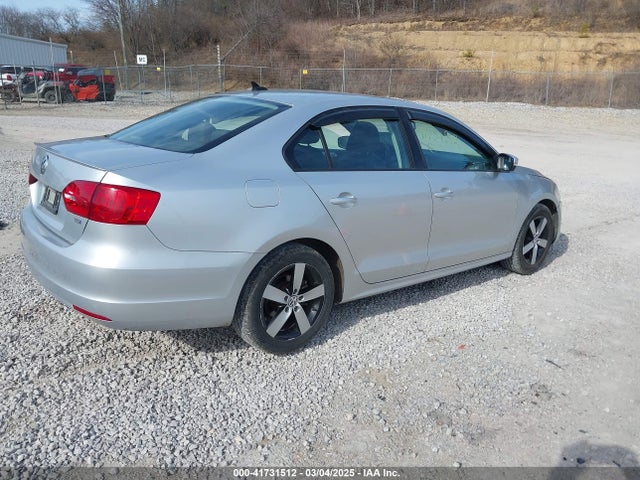 Продаж на аукціоні авто 2011 Volkswagen Jetta 2.0l Tdi, vin: 3VWLL7AJ6BM119172, номер лоту: 41731512