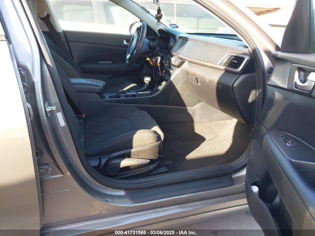 5XXGT4L31JG242590 KIA Optima Lx
