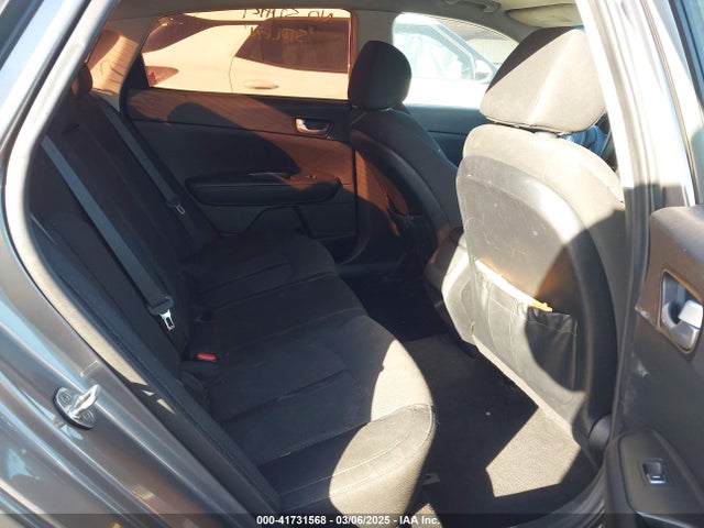 5XXGT4L31JG242590 KIA Optima Lx