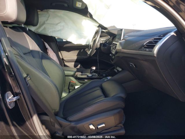 2022 BMW X3 5UX43DP02N9L35963 Photo 4