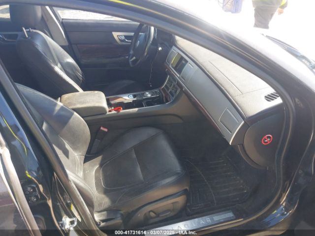 2013 JAGUAR XF SAJWA0ES6DPS81365 Photo 4