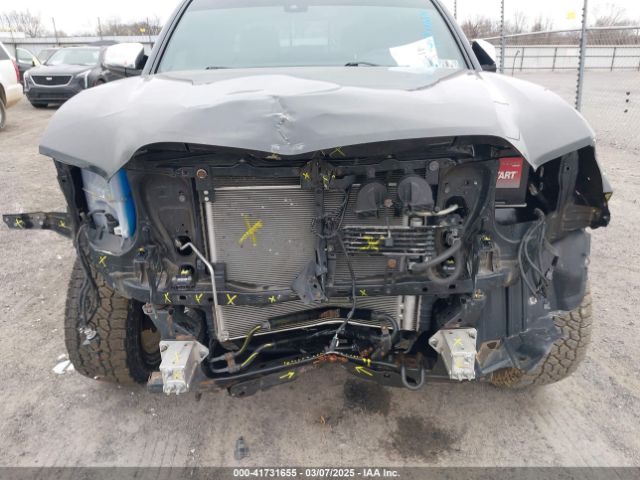 3TMGZ5AN5JM159932 Toyota Tacoma Limited