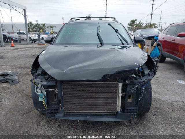 KM8J33A48HU276120 Hyundai TUCSON SE
