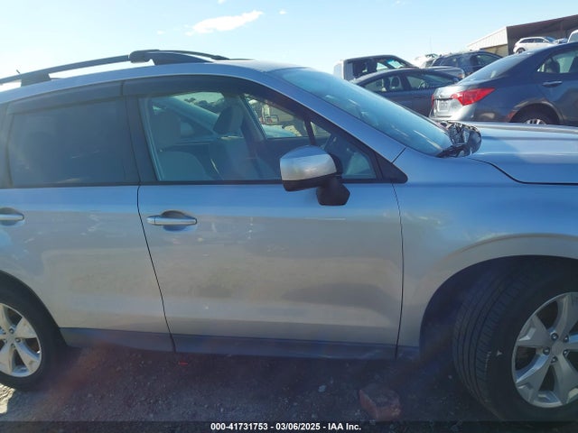 Subaru Forester 2.5i Premium 2015 JF2SJADC1FH827078 Image 13