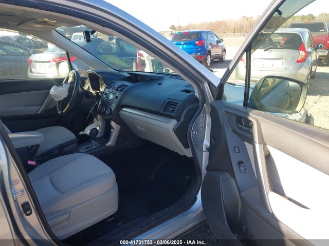 Subaru Forester 2.5i Premium 2015 JF2SJADC1FH827078 Image 5