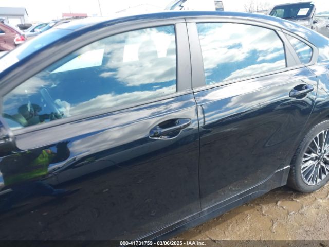 3KPF54AD3PE621447 KIA Forte Gt-line