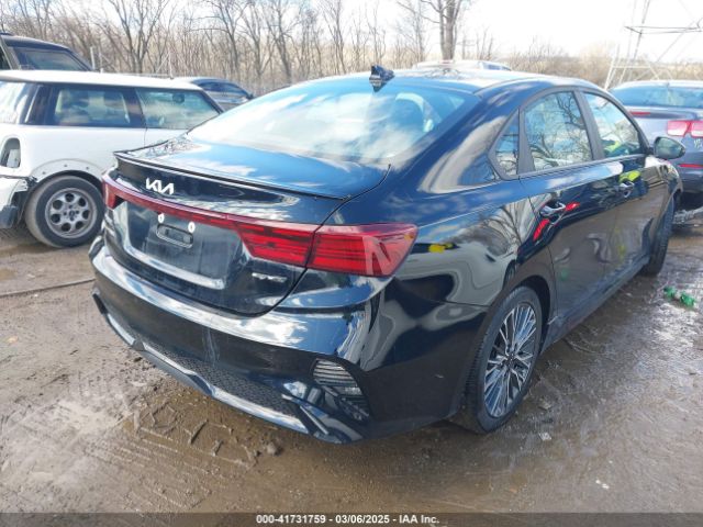 3KPF54AD3PE621447 KIA Forte Gt-line