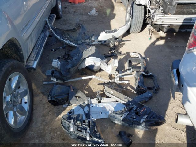 3MW5R7J01L8B06063 BMW 330i Xdrive