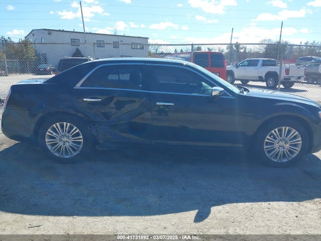 Chrysler 300c Awd 2014 2C3CCAKG5EH216650 Image 13