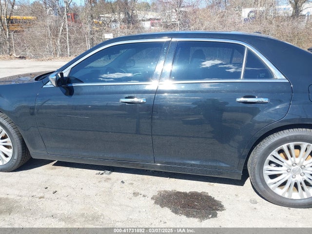Chrysler 300c Awd 2014 2C3CCAKG5EH216650 Image 14
