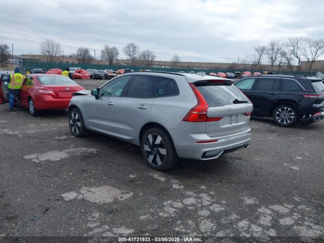 2024 VOLVO XC60 RECHARGE PLUG-IN HYBRID YV4H60DL1R1763252 Photo 2