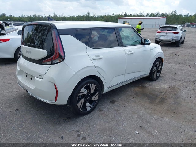 KIA Soul Gt-line 2024 KNDJ53AUXR7897339 Image 4