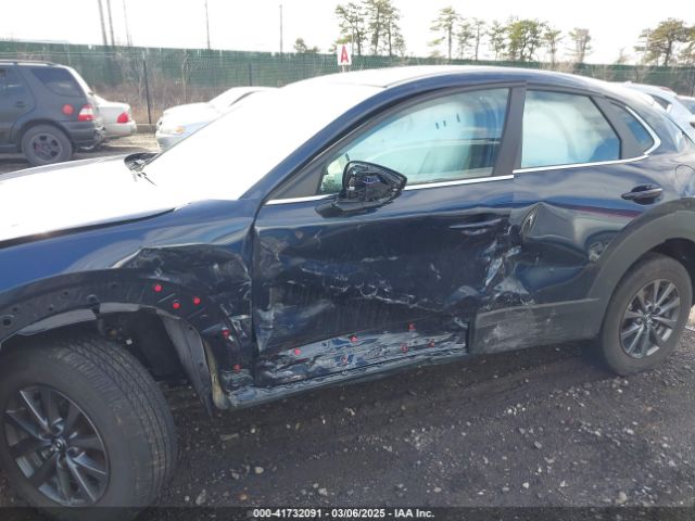 3MVDMBAM1PM583896 Mazda Cx-30 2.5 S