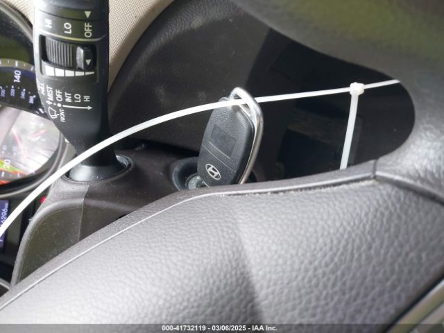 KM8SMDHF5GU137074 Hyundai Santa Fe Se