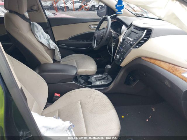 KM8SMDHF5GU137074 Hyundai Santa Fe Se