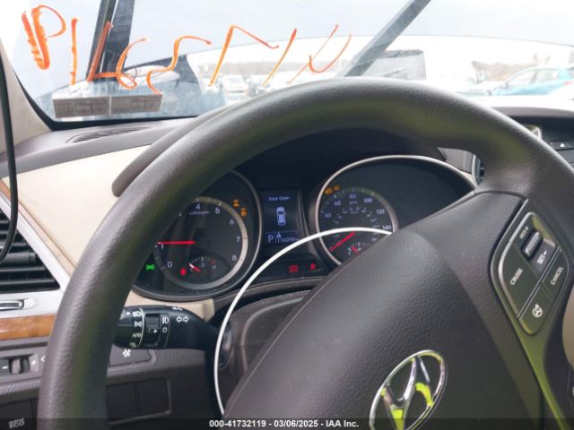 KM8SMDHF5GU137074 Hyundai Santa Fe Se