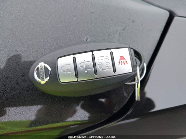 1N4AZ1CP2JC311816 Nissan LEAF S