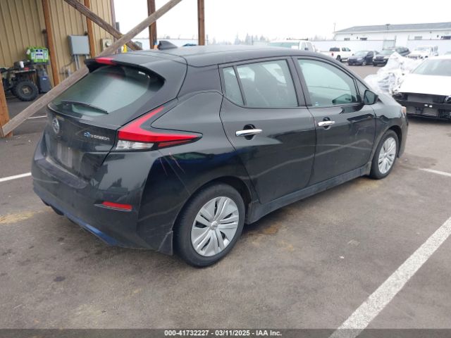 1N4AZ1CP2JC311816 Nissan LEAF S
