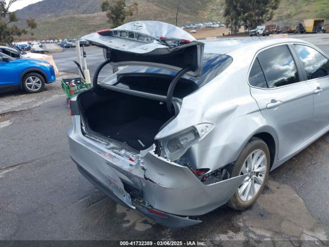 4T1C11AK9MU564420 Toyota CAMRY LE