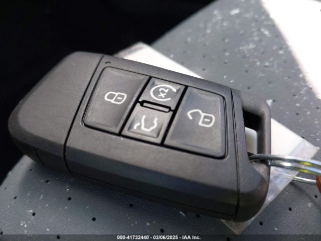 3VWEX7BU8SM031360 Volkswagen Jetta 1.5t Se
