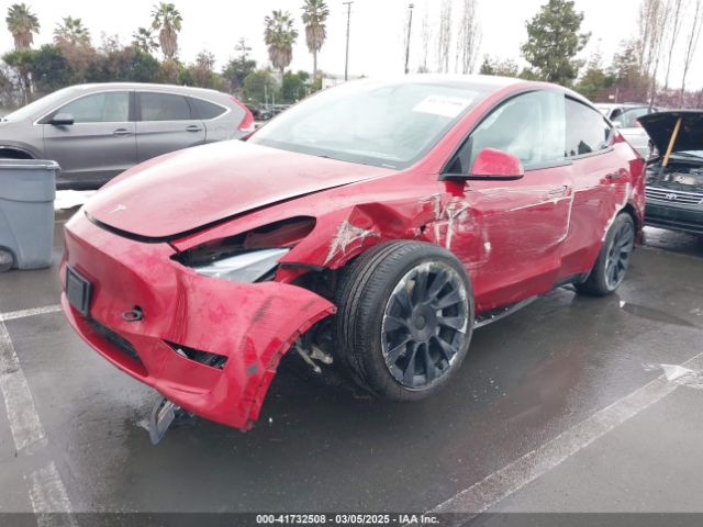 2024 TESLA MODEL Y 7SAYGAEE5RF018746 Photo 1