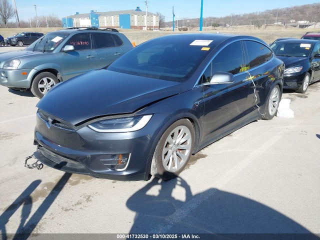 2016 TESLA MODEL X 5YJXCAE46GF028288 Photo 1