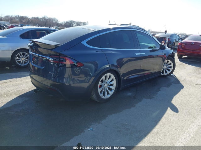 2016 TESLA MODEL X 5YJXCAE46GF028288 Photo 3
