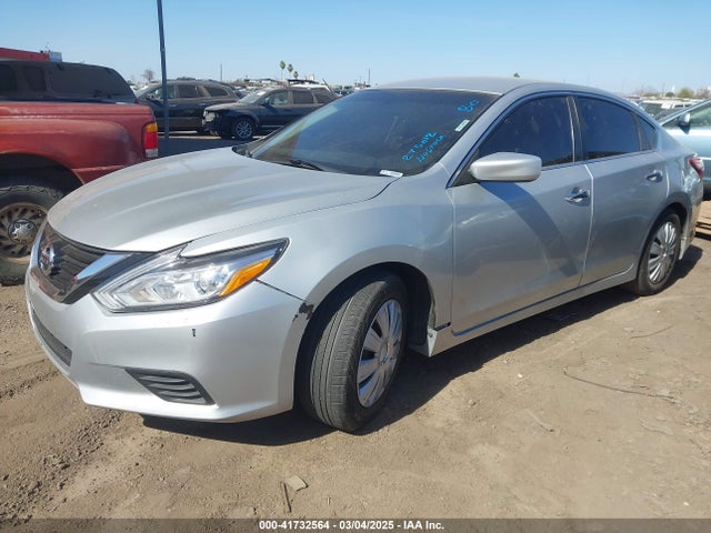 1N4AL3AP8HC275012 Nissan Altima 2.5 S