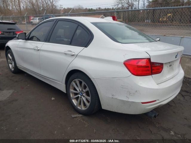 2012 BMW 328I WBA3C1C58CF431864 Photo 2