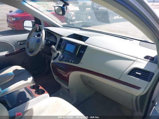 5TDYK3DC2ES450918 Toyota Sienna Xle V6 8 Passenger